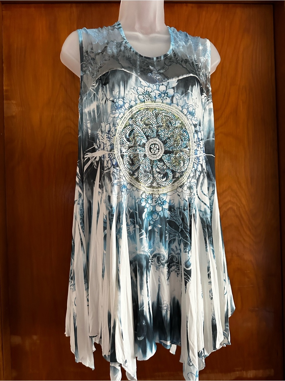 REINA Size 3 (L) Blue Aqua Floral Embellished Sleeveless Tunic EUC